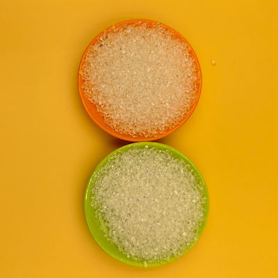 Materiale grezzo TPU con eccellente resistenza all'usura e resistenza alla trazione adatto per il rinforzo con fibra di vetro e ritardante di fiamma