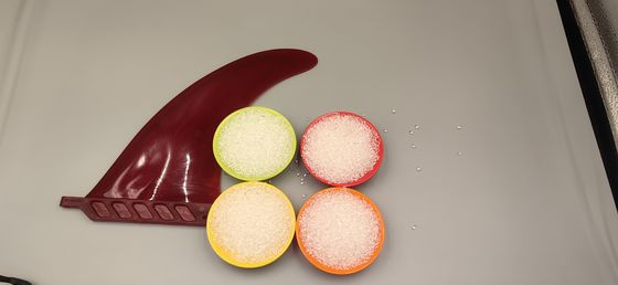 Tpu ad alta trasparenza, durezza 64D, trasparenza di circa 5-6mm, buon rimbalzo, eccellente tenacità