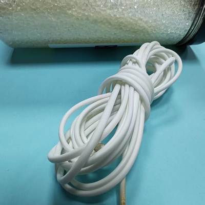 Materiale TPU rinforzato con fibra di alta qualità che può essere utilizzato nella produzione di ruote e tappi